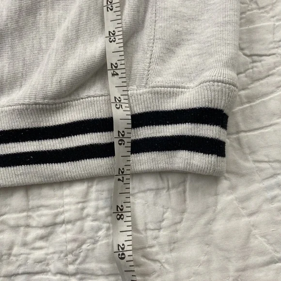 Vintage Champion - Harvard Cotton Crewneck - Picture 9 of 9